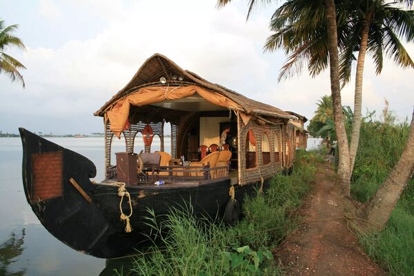 Båten - Backwater - Indien