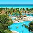 Vackra Hotel Riu Yucátan precis vid den kritvita sandstranden.