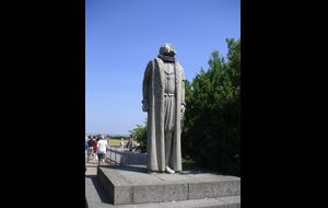 Tycho Brahes staty i Uranienborgs park.