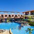 Hotellet Porto Platanias Beach &amp; Spa på Kreta har ett stort poolområde och all inclusive där du kan välja mellan flera restauranger.