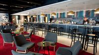 Häftiga hotellhäng i huvudstaden