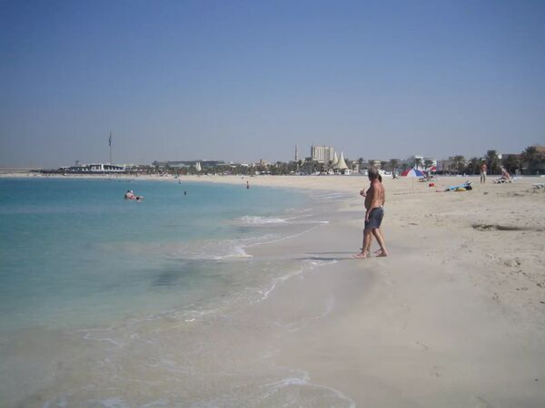 En av alla sköna stränder, Russian Beach. - Dubai - Förenade Arabemiraten