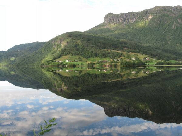Spegelblankt - Granvin - Norge