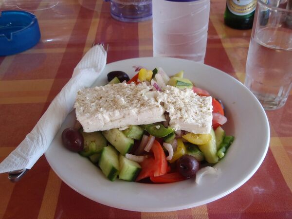 Grekisk sallad - Strandrestaurangen Maistrali - Grekland