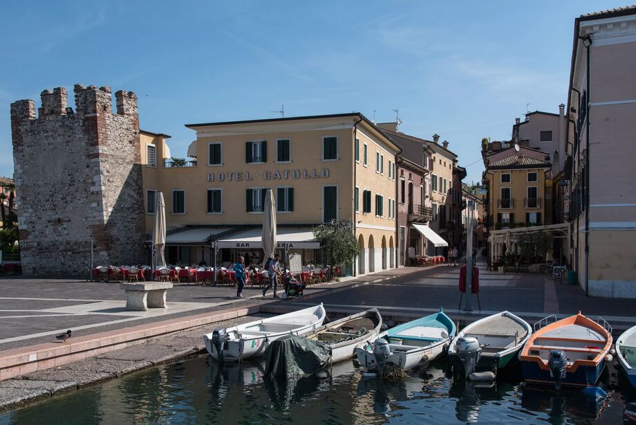 Bardolino Bardolino, Verona, Italien Karinlorvik Reseguiden