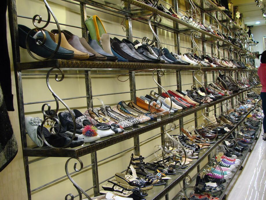 shoe shopper