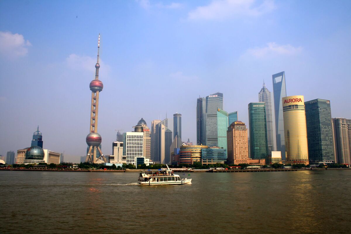 Pudong sett från the Bund