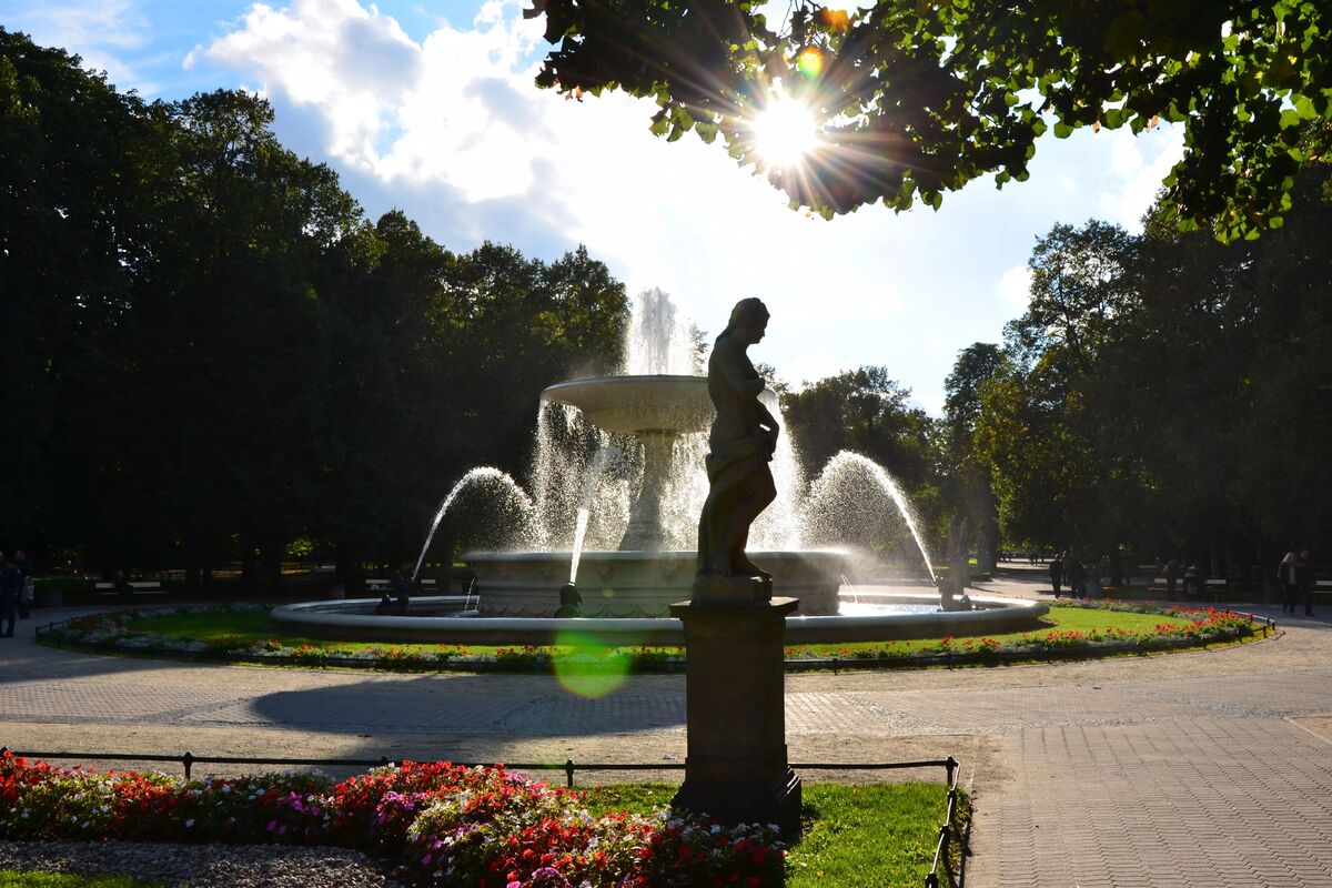 Saski Parken i Warszawa
