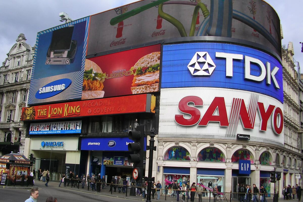 Piccadilly Circus