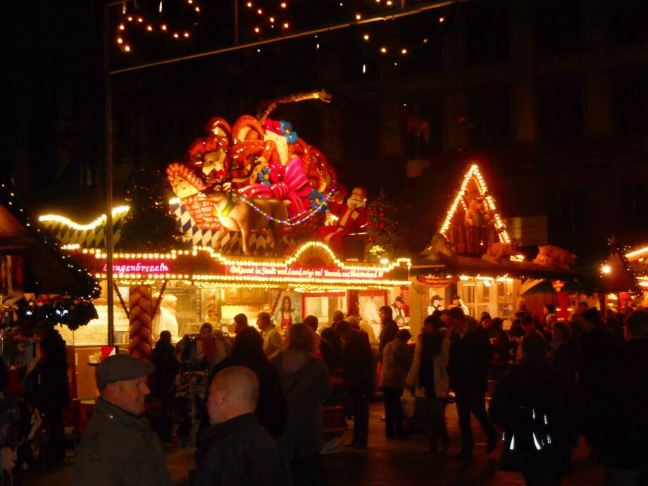 Julmarknad Rostock, Tyskland Kustaffe Reseguiden
