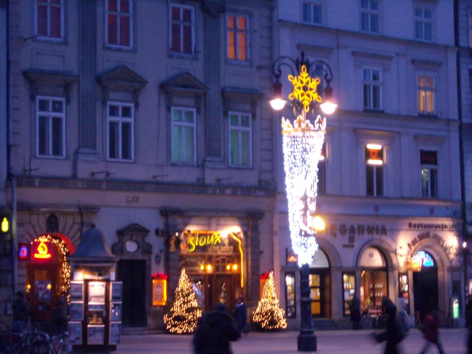 Juldekorationer på Stora Krakow, Polen Ivan Reseguiden