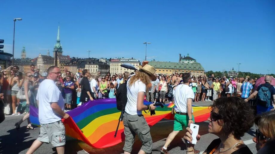Prideparaden Stockholm, Sverige Bibchen Reseguiden