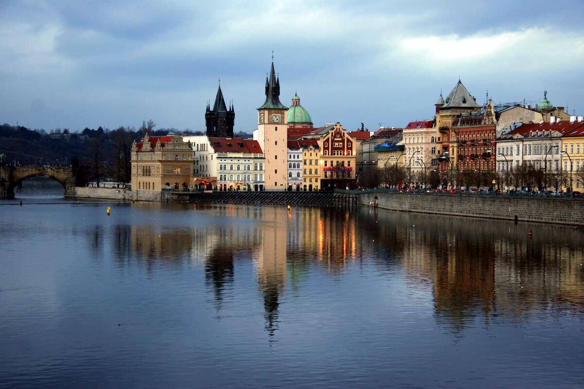 Prag inför skymning