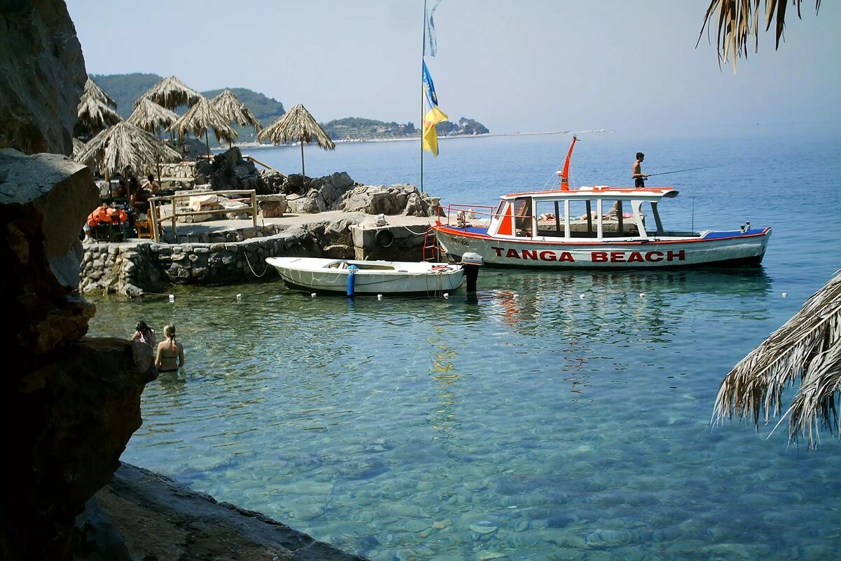 Tanga Beach