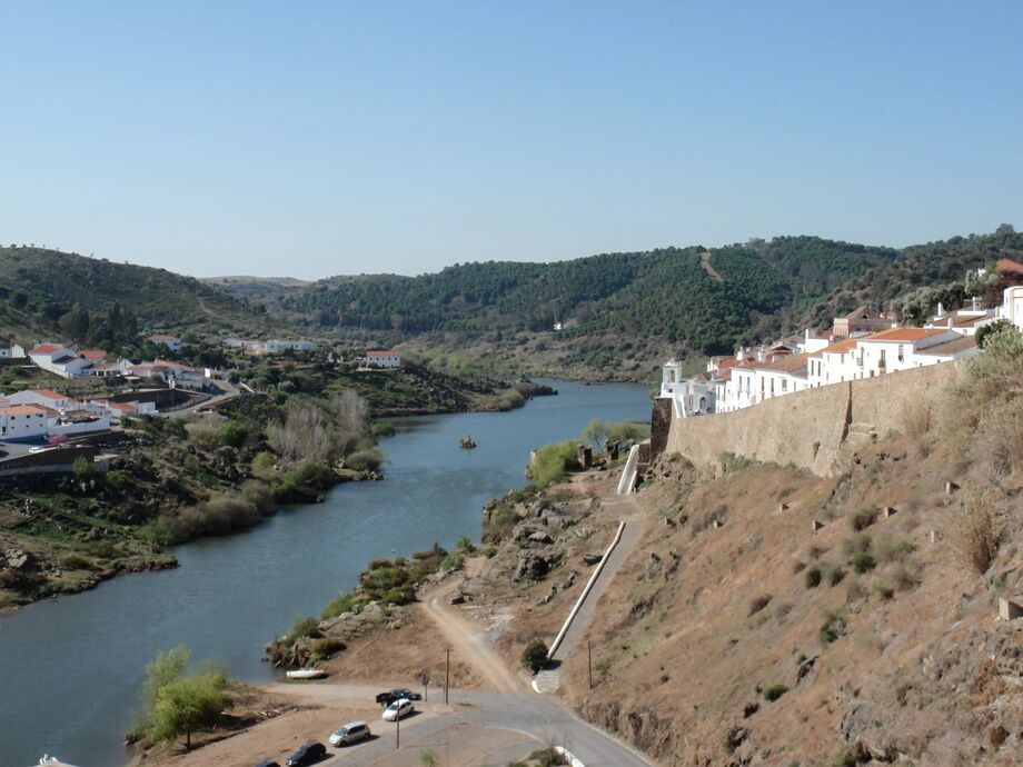 Bild 420858 från Ferreira do Alentejo, Portugal Gun Reseguiden