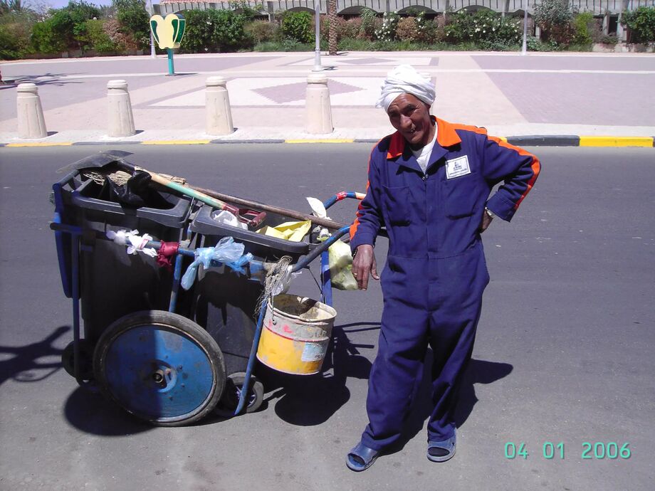 Sopgubbe Hurghada, Hurghadaområdet, Egypten Sophie82 Reseguiden