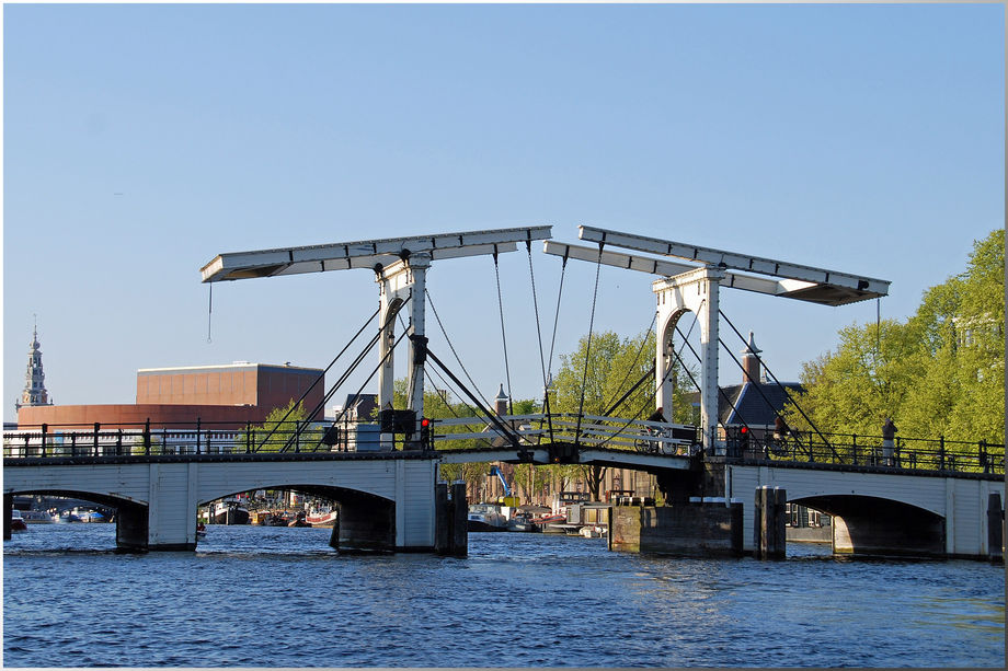 Magere Brug. - Amsterdam, Nederländerna - Ingridhell ...